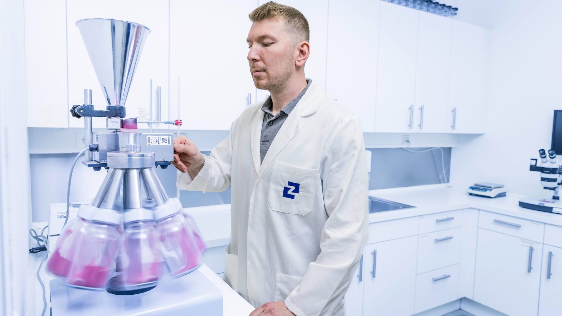 Intelligent plant concepts for specialty chemicals